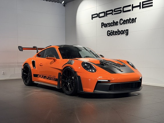 Porsche 911 GT3 RS 2 of 30