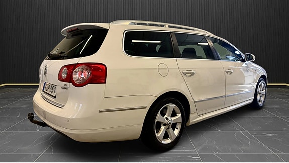 Volkswagen Passat 4 of 8