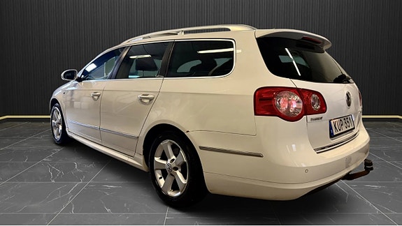 Volkswagen Passat 3 of 8