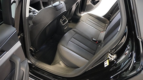 Audi A4 9 of 20