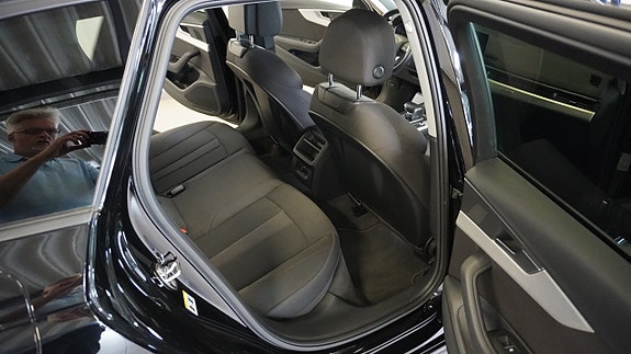 Audi A4 11 of 20