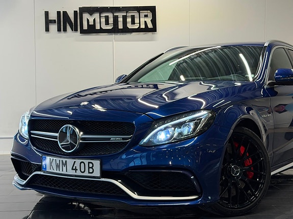 Mercedes-Benz C63 2 of 30