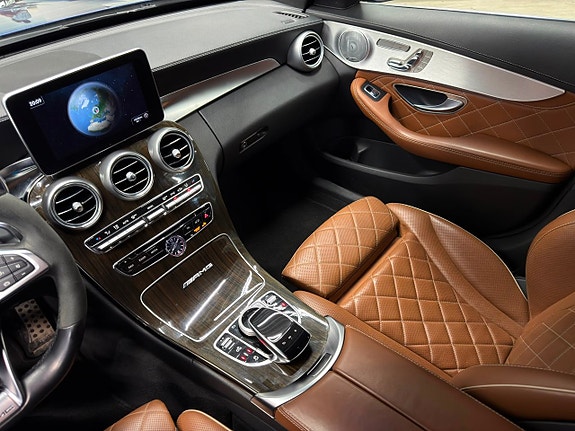Mercedes-Benz C63 26 of 30