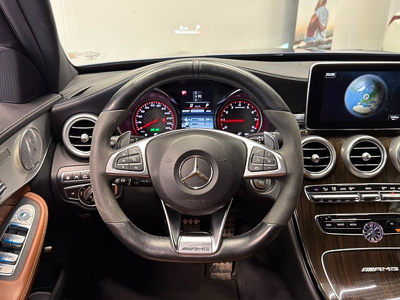 Mercedes-Benz C63 22 of 30