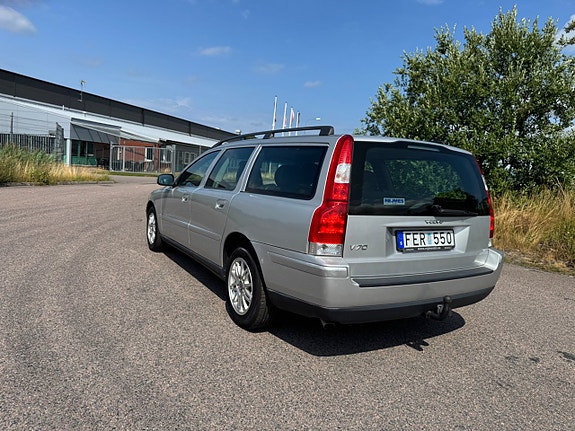 Volvo V70 5 of 20