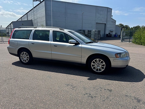 Volvo V70 9 of 20