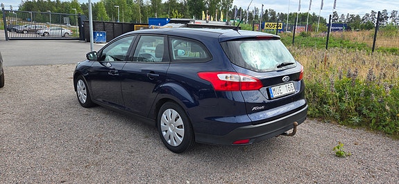 Ford Focus 4 of 5