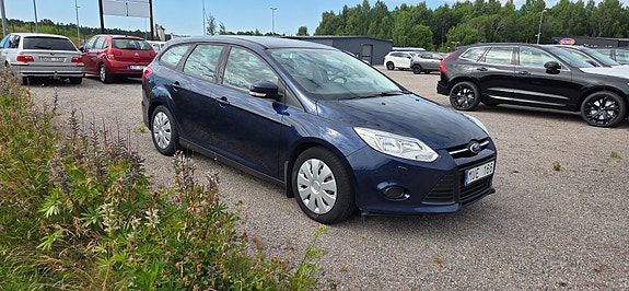 Ford Focus 2 of 5
