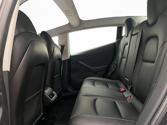 Tesla Model 3 29 of 30