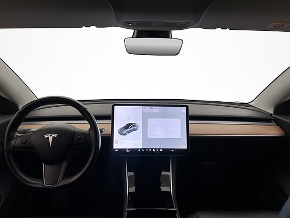 Tesla Model 3 15 of 30