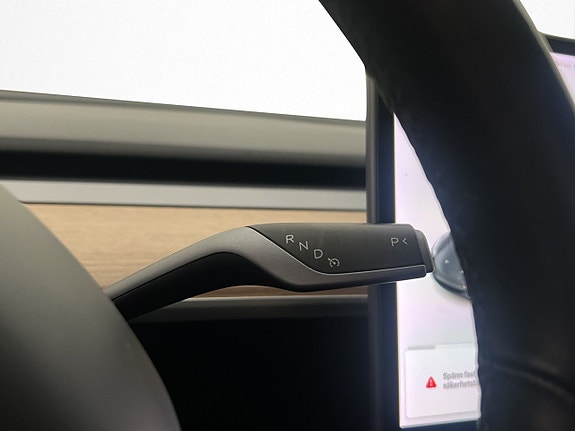 Tesla Model 3 18 of 30