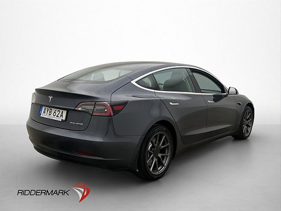 Tesla Model 3 9 of 30