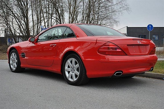 Mercedes-Benz SL500 6 of 8