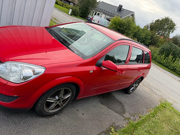 Opel Astra 8 of 9