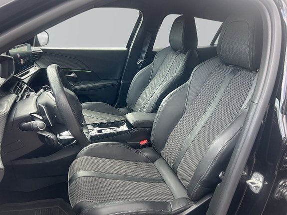 Peugeot 2008 8 of 15