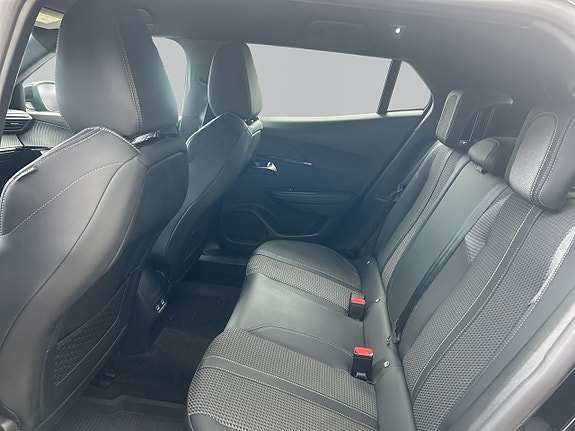 Peugeot 2008 10 of 15