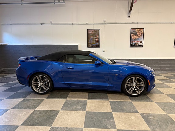 Chevrolet Camaro SS 13 of 30