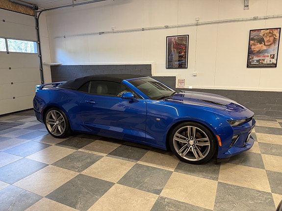 Chevrolet Camaro SS 14 of 30
