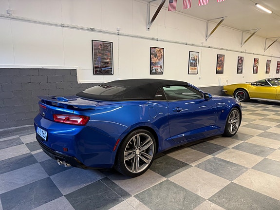 Chevrolet Camaro SS 15 of 30