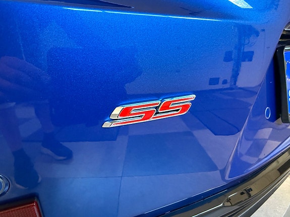 Chevrolet Camaro SS 16 of 30