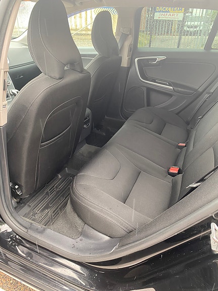 Volvo V60 16 of 30