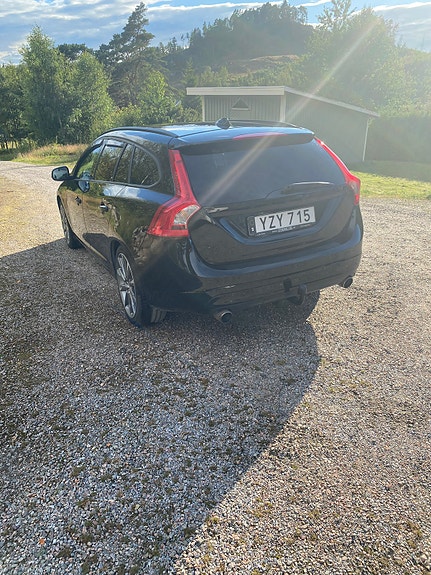 Volvo V60 10 of 30