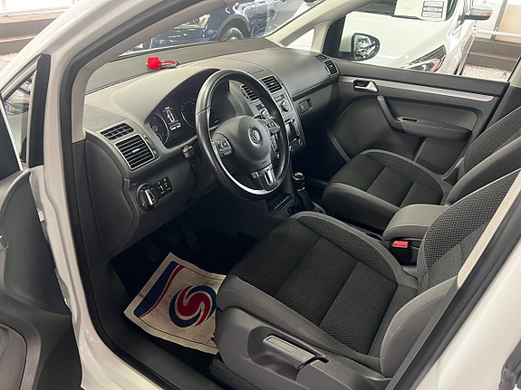 Volkswagen Touran 11 of 18