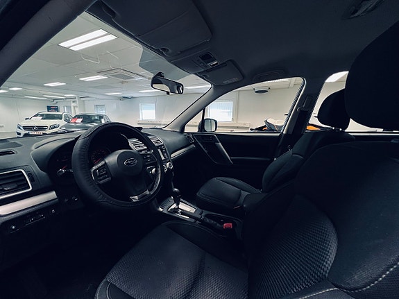 Subaru Forester 9 of 23