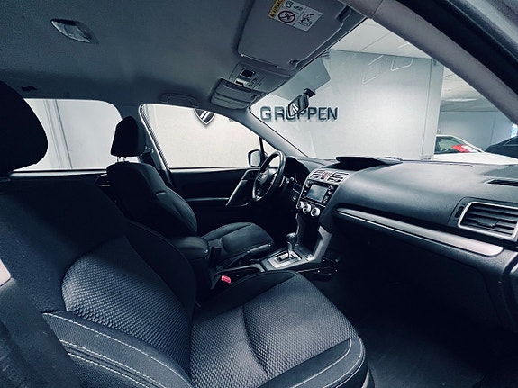Subaru Forester 13 of 23