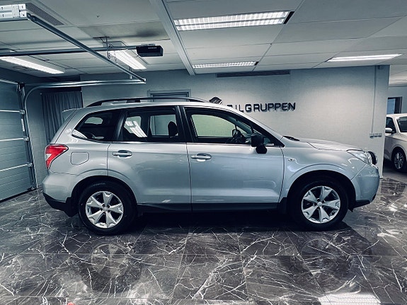 Subaru Forester 3 of 23