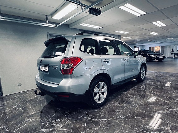 Subaru Forester 4 of 23