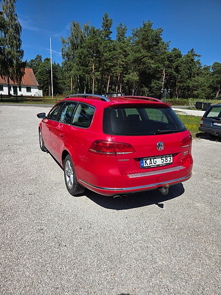 Volkswagen Passat 4 of 10