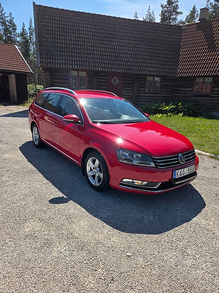 Volkswagen Passat 2 of 10