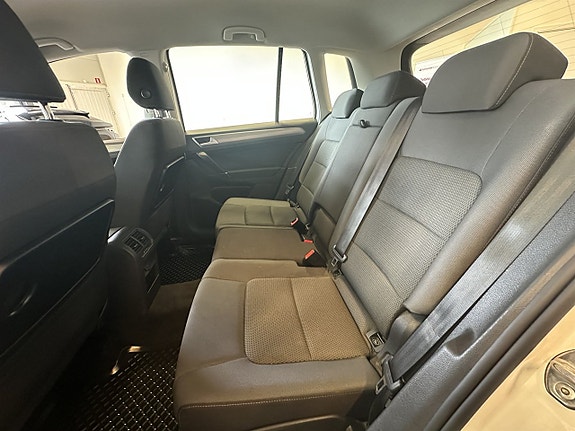 Volkswagen Golf I 9 of 18