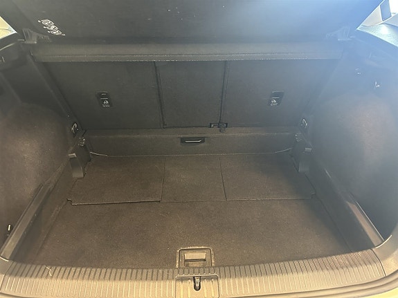Volkswagen Golf I 11 of 18