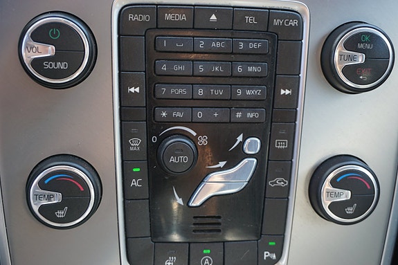 Volvo V70 20 of 25