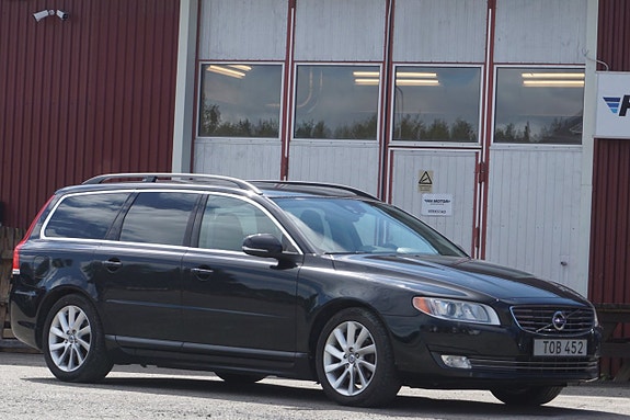 Volvo V70 4 of 25