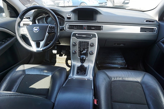 Volvo V70 9 of 25