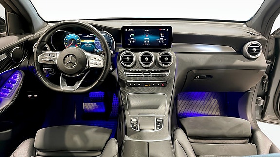 Mercedes-Benz GLC300 e 8 of 24