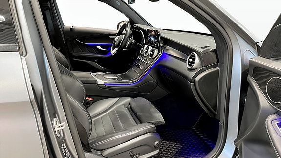 Mercedes-Benz GLC300 e 7 of 24