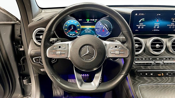 Mercedes-Benz GLC300 e 9 of 24
