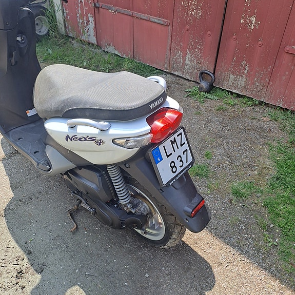 Yamaha Neos 4 2 of 2