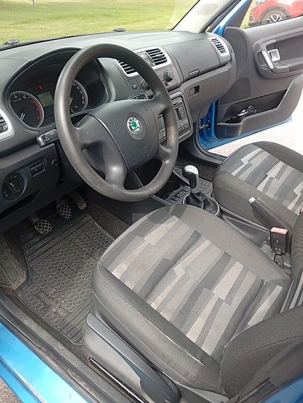 Skoda Roomster 3 of 8