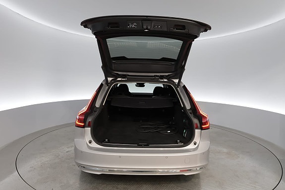 Volvo V90 16 of 17