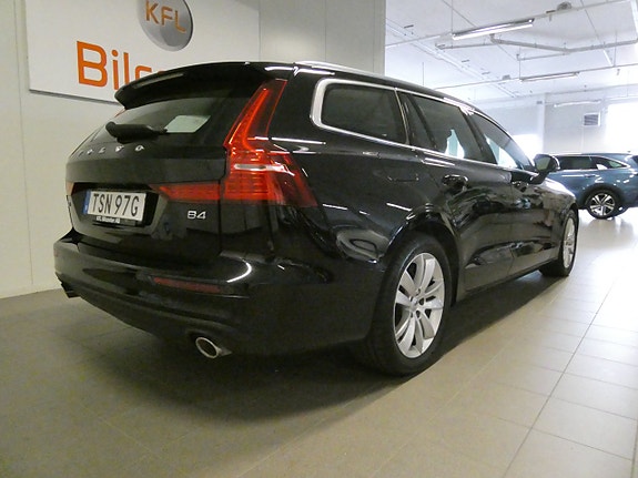 Volvo V60 6 of 25