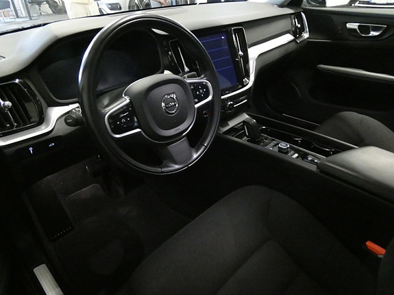 Volvo V60 12 of 25