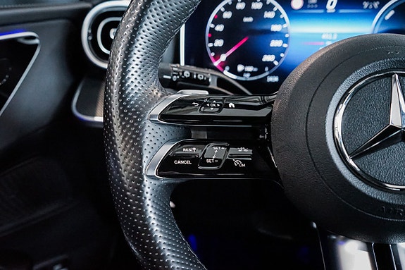 Mercedes-Benz C300 20 of 27