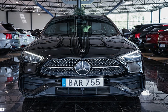 Mercedes-Benz C300 2 of 27