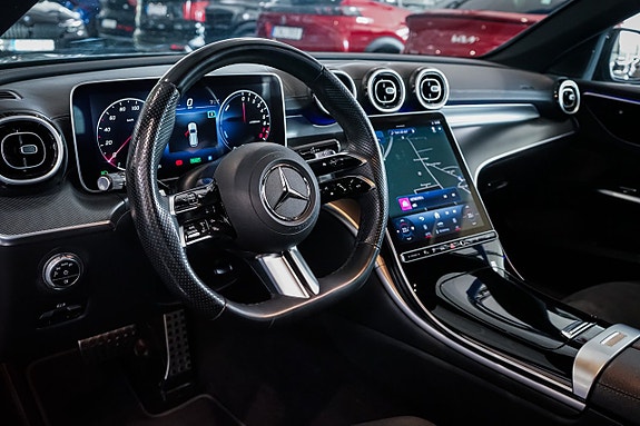 Mercedes-Benz C300 9 of 27