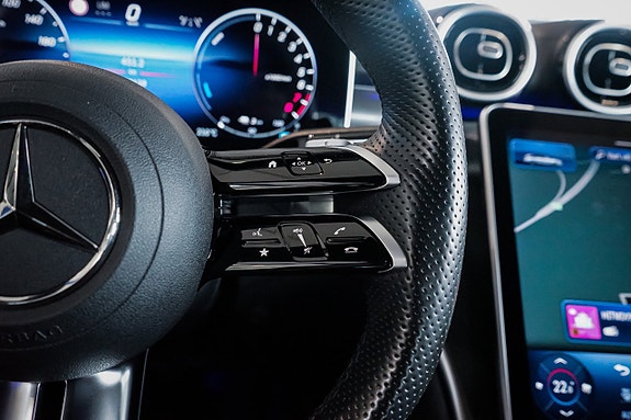 Mercedes-Benz C300 19 of 27